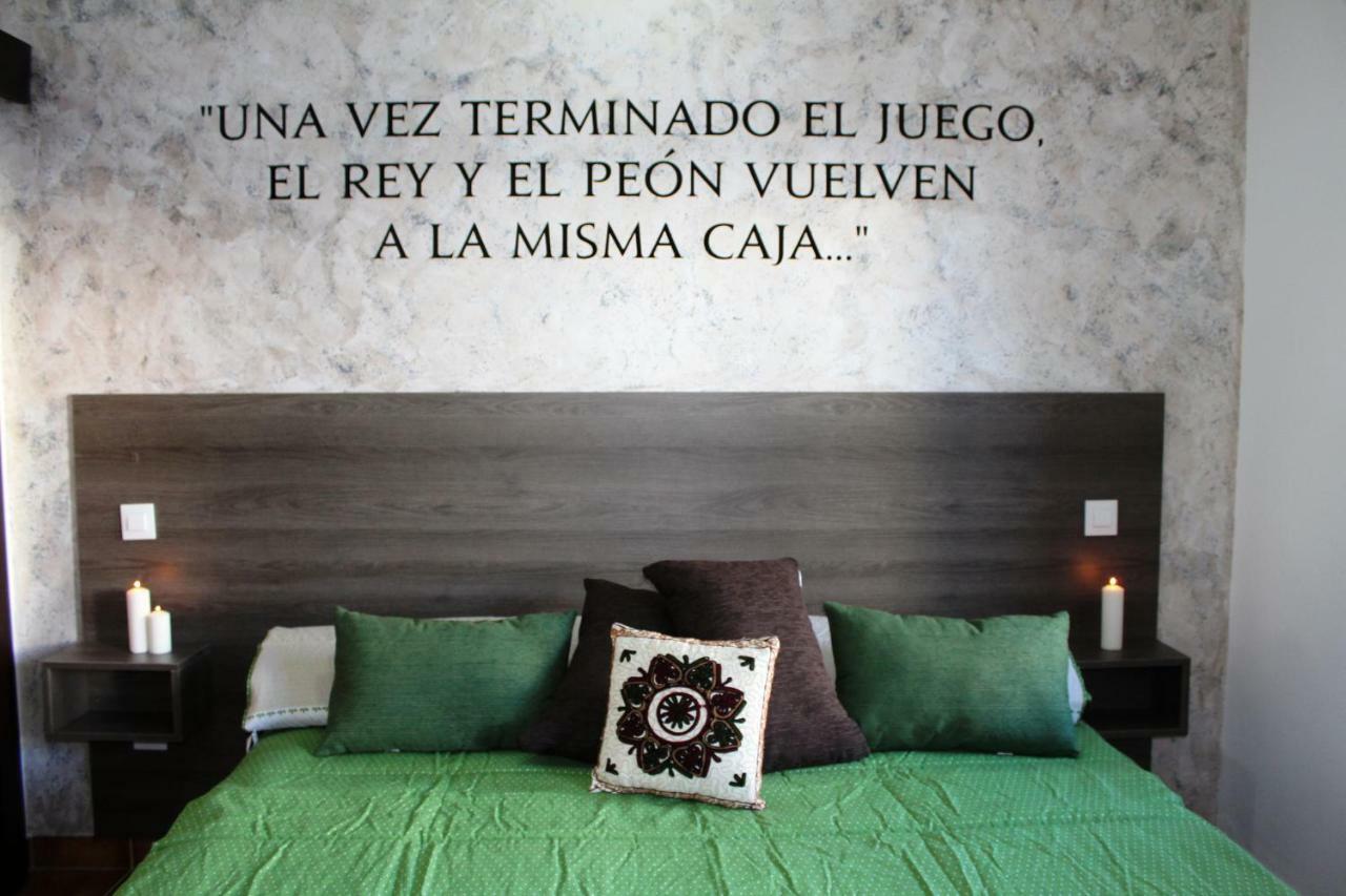 Hostal Almagro - Parking Esterno foto