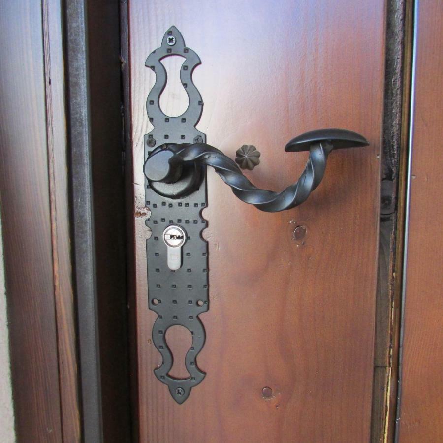Hostal Almagro - Parking Esterno foto