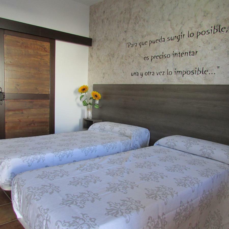 Hostal Almagro - Parking Esterno foto